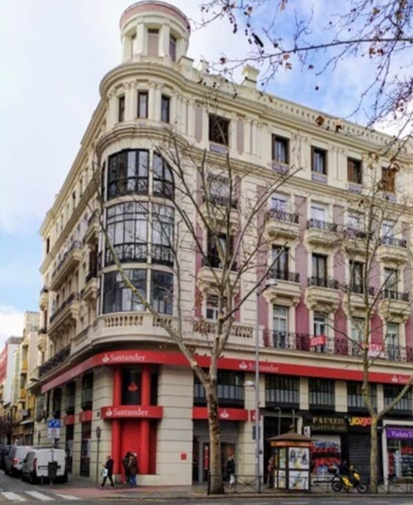 Hostal Abitum Madrid Exterior foto