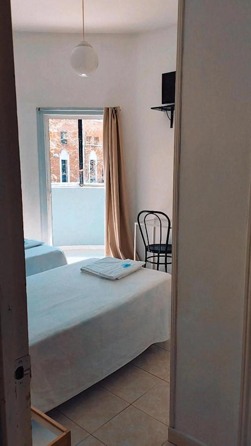 Hostal Abitum Madrid Exterior foto
