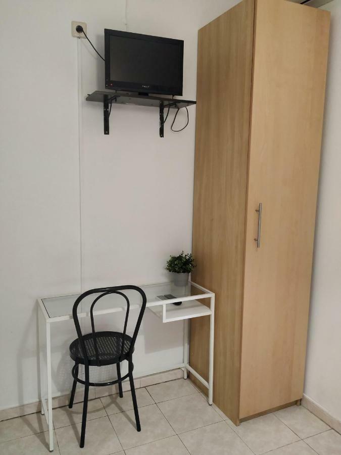 Hostal Abitum Madrid Exterior foto