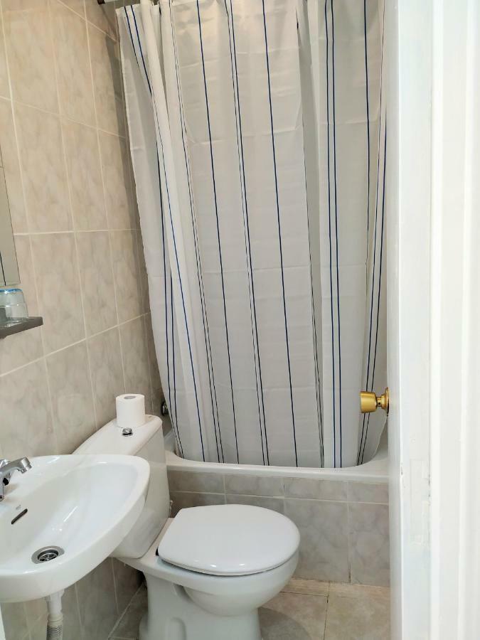 Hostal Abitum Madrid Exterior foto